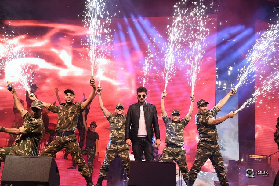 Dhruva-Movie-Pre-Release-Function